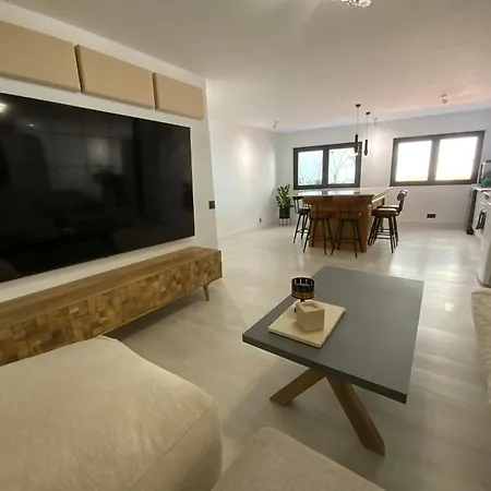 Apartmán Piso Moderno Y Centrico Dos Salones Santiago de Compostela