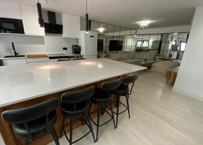 Piso Moderno Y Centrico Dos Salones *